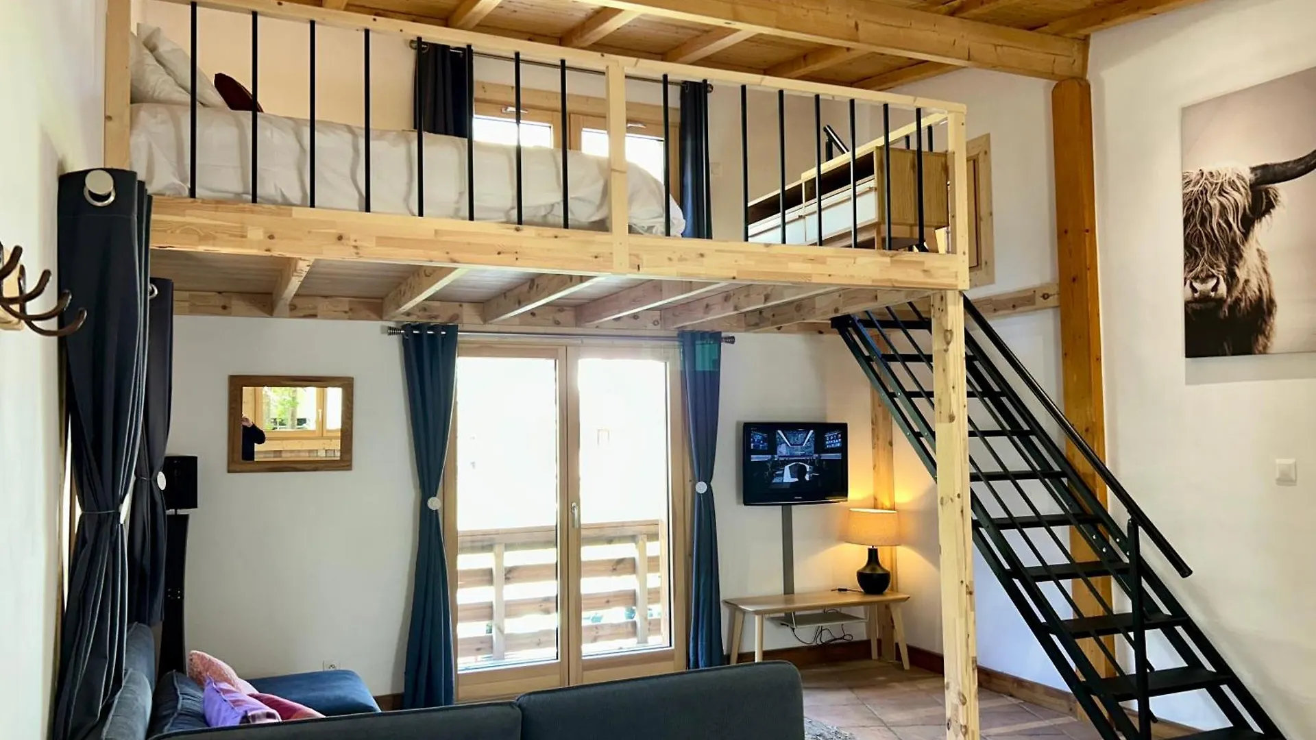 Private Loft Apartment, Central Chamonix location